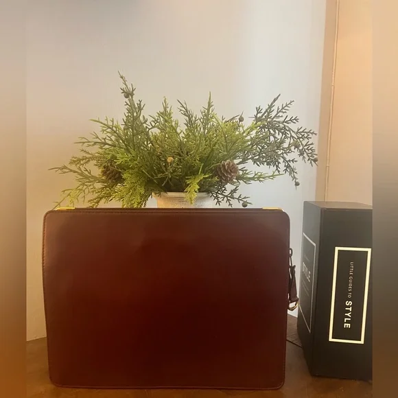 Cartier Mustline Clutch - Picture 2 of 13